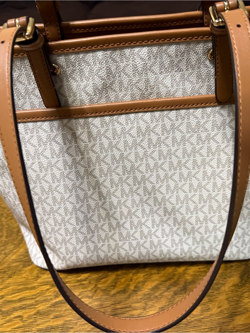 Michael Kors Cream and Tan MK Signature Bag Bundle - Picture 6 of 7